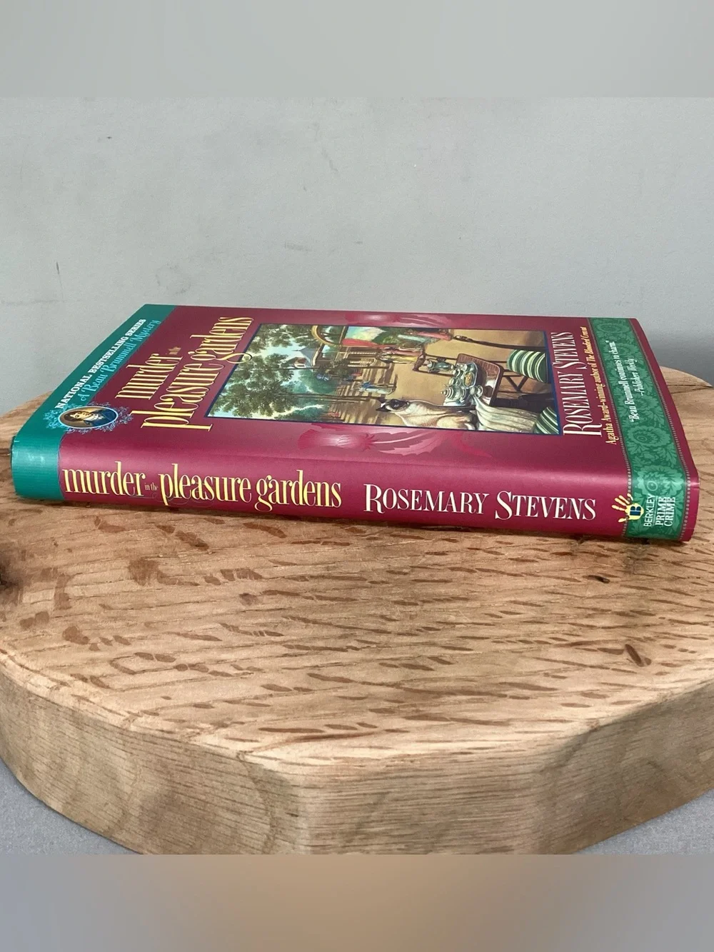 🟢 Vintage - Murder in the Pleasure Gardens by Rosemary Stevens - Hardback